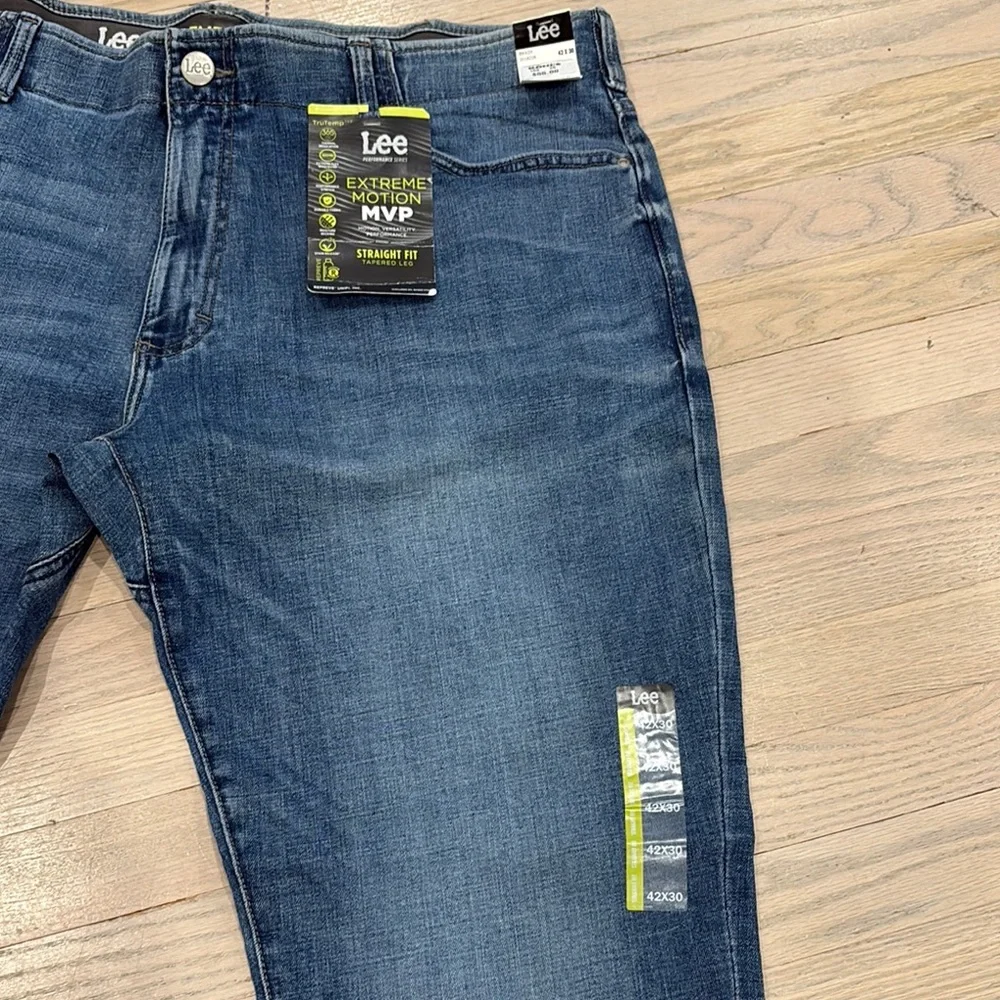 Lee Blue Relaxed Straight Fit Jeans/ Extreme Motion Tapered Leg - Picture 7 of 16
